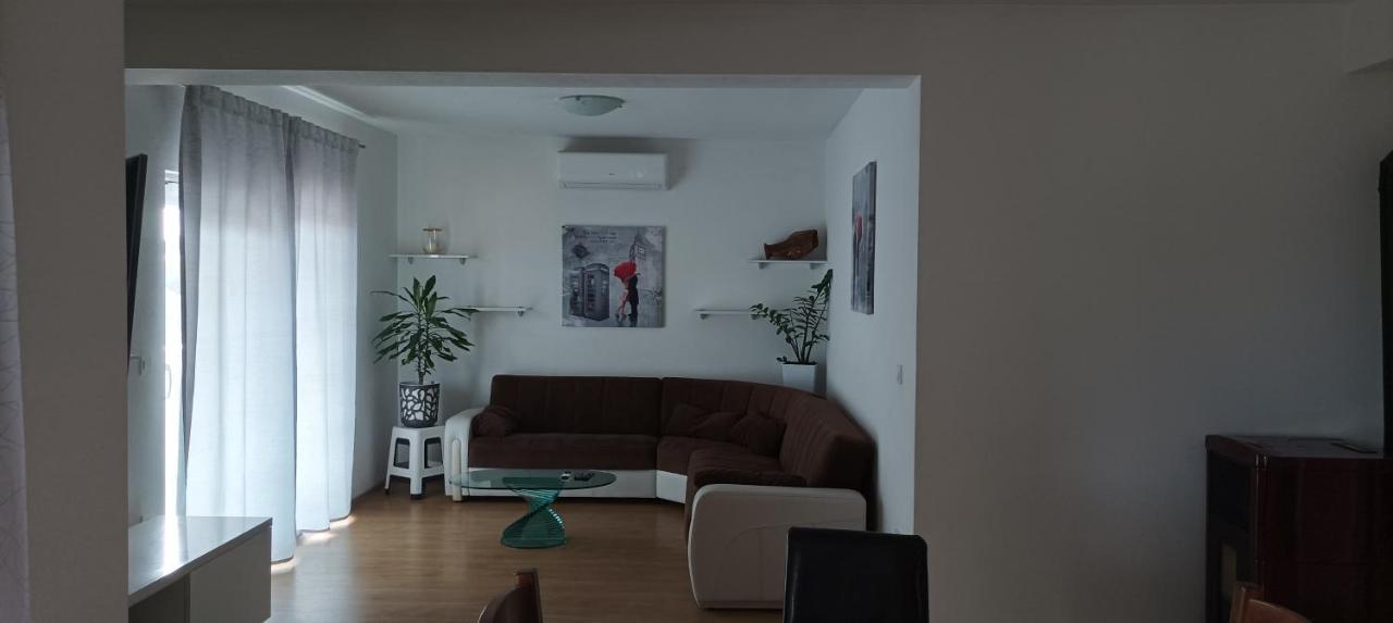 Villa Apartments Marko & Simun Kaštela Extérieur photo