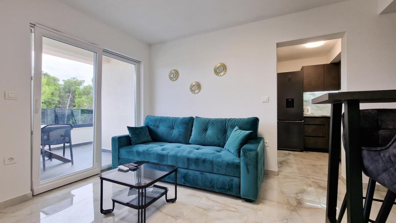 Villa Apartments Marko & Simun Kaštela Extérieur photo