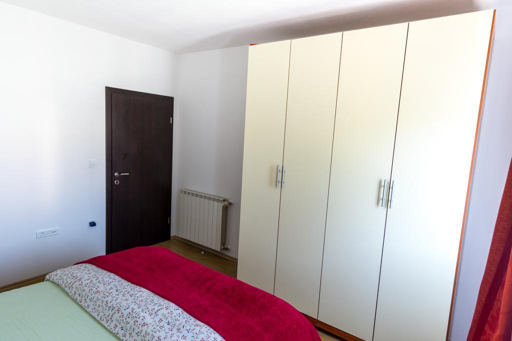 Villa Apartments Marko & Simun Kaštela Extérieur photo