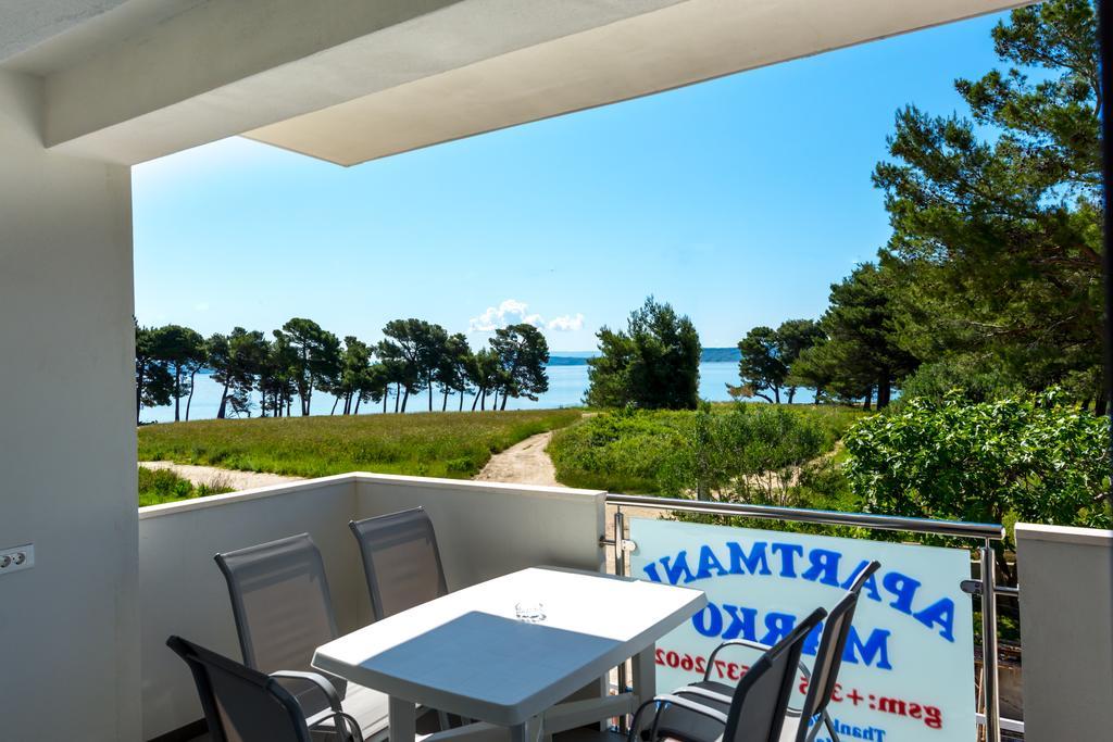 Villa Apartments Marko & Simun Kaštela Extérieur photo