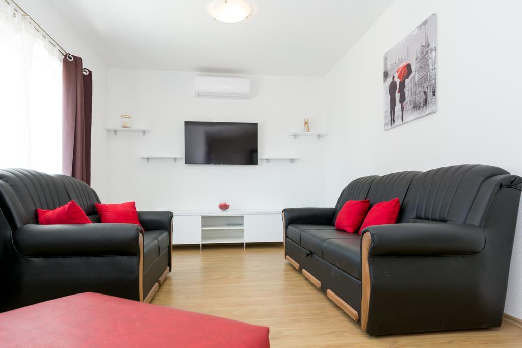 Villa Apartments Marko & Simun Kaštela Extérieur photo