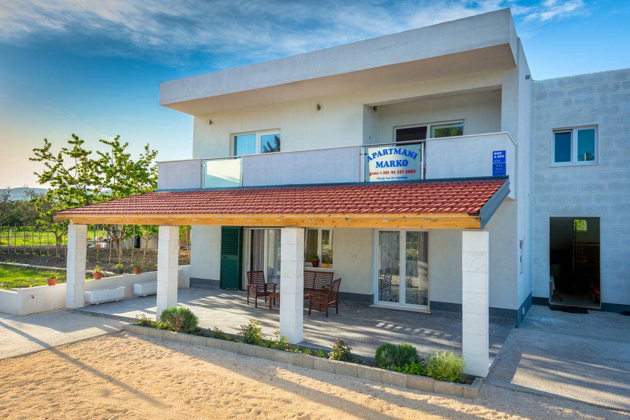 Villa Apartments Marko & Simun Kaštela Extérieur photo