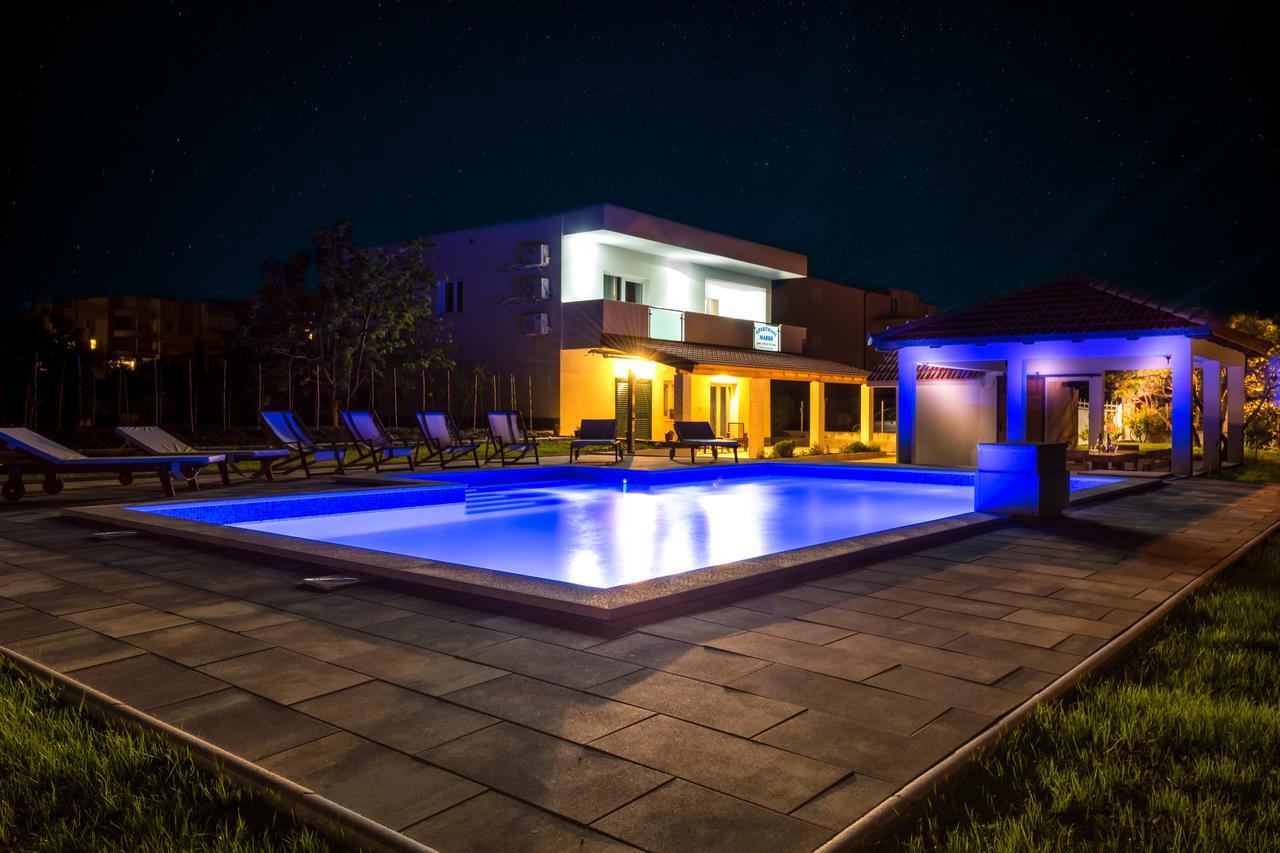 Villa Apartments Marko & Simun Kaštela Extérieur photo
